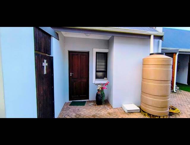 1 BEDROOM TOWNHOUSE FOR SALE IN BLUE MOUNTAIN VILLAGE
